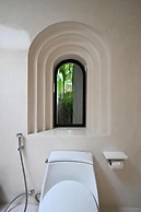 Meadow Hills Villa by Mahaprana