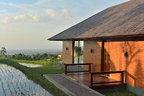 Meadow Hills Villa by Mahaprana