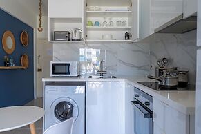 Sea Breeze 1-BR Apt & Pool in Pyla