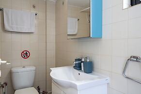 Sea Breeze 1-BR Apt & Pool in Pyla