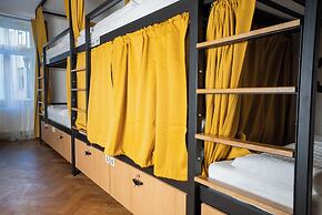 White Wolf House Hostel & Apartments