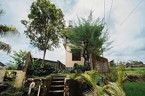Casa De Arya