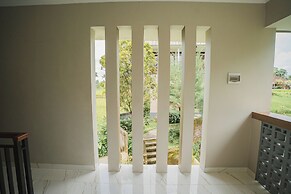 Casa De Arya