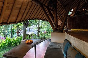 Bamboo Turtle Ecolodge