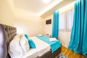 Seafront Apartments Petrovac