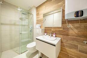 Seafront Apartments Petrovac