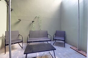 Central Brighton Apartment