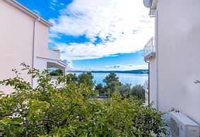 Apartment Golden Blue sea