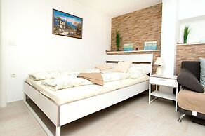 Apartment Golden Blue sea