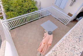 Apartment Golden Blue sea