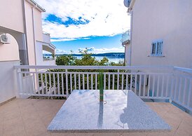 Apartment Golden Blue sea