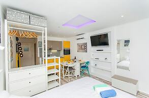 Apartment Blue sun