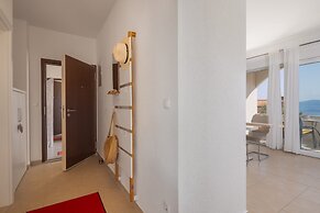 Apartments White House