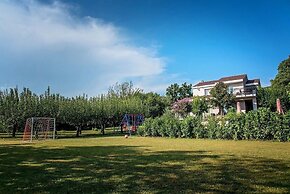 Villa Flower Garden With Pool