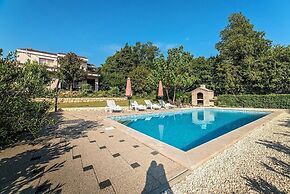 Villa Flower Garden With Pool