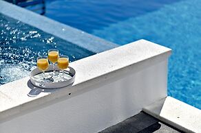 Villa Serenity With Heated Pool