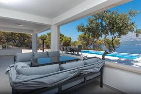 Villa Azure Bay