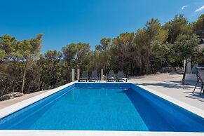 Villa Azure Bay