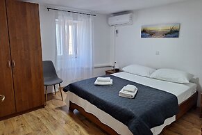 Holiday Home Hidden Hill Lopar