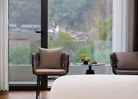 Forest Oxygen Bar Resort Hotel