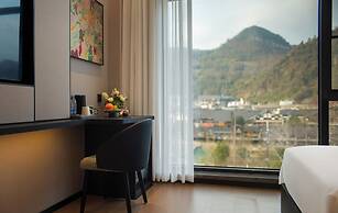 Forest Oxygen Bar Resort Hotel