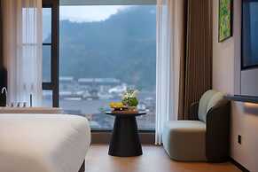 Forest Oxygen Bar Resort Hotel