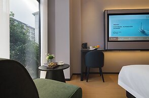 Forest Oxygen Bar Resort Hotel