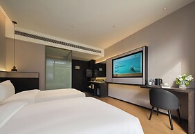 Forest Oxygen Bar Resort Hotel
