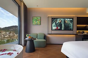 Forest Oxygen Bar Resort Hotel