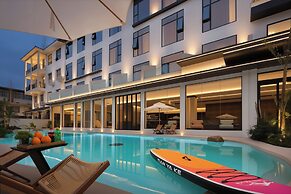 Forest Oxygen Bar Resort Hotel