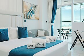 PVH - Opalz By Danube - Studio with Pool