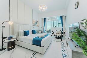 PVH - Opalz By Danube - Studio with Pool