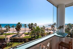 Beachfront Apartment in Puerto Banus Playa Rocio
