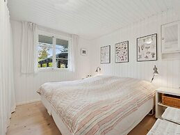 4 Star Holiday Home in Farvang