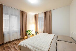 Karlsbad Apartments