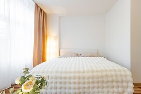 Karlsbad Apartments
