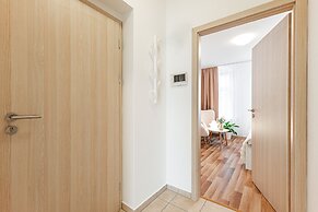 Karlsbad Apartments