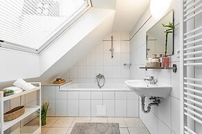 Karlsbad Apartments
