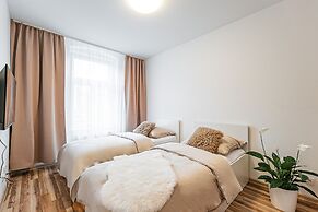 Karlsbad Apartments