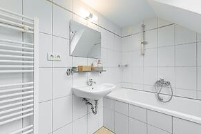 Karlsbad Apartments