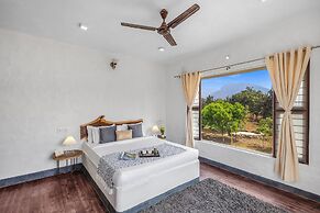 ALAYA STAYS KHADE FARMS 4BHK PetFriendly