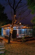 ALAYA STAYS KHADE FARMS 4BHK PetFriendly