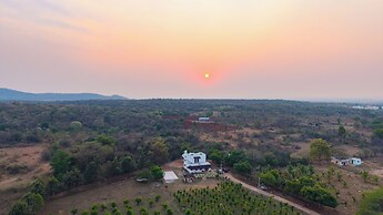 ALAYA STAYS KHADE FARMS 4BHK PetFriendly