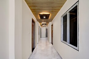 Super Townhouse Mahamrityunjay Dwar
