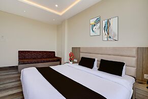 Super Townhouse Mahamrityunjay Dwar