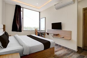 Super Townhouse Mahamrityunjay Dwar