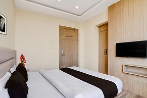 Super Townhouse Mahamrityunjay Dwar