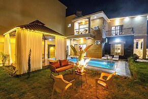 ELIVAAS Casa llios Stuning Getaway Villa