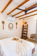ELIVAAS Casa llios Stuning Getaway Villa