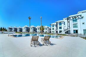 Atlantis Malibu by Carrington